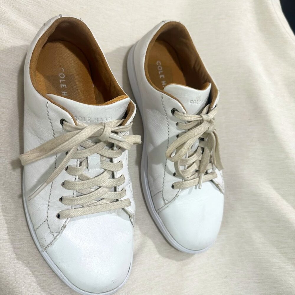 Women’s Cole Haan Grand Crosscourt Sneakers – Size 7.5